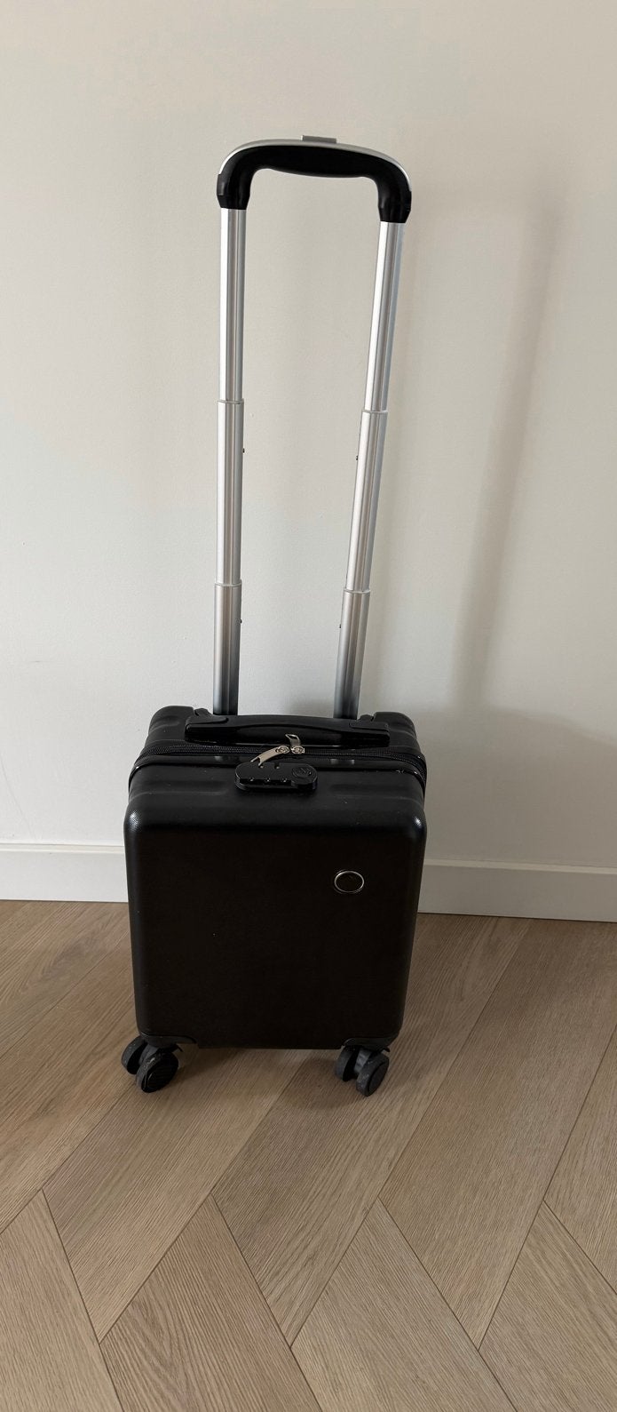 2 Zwarte handbagage koffers met wieltjes, Ophalen, Wieltjes, 20 tot 30 cm, Zwart