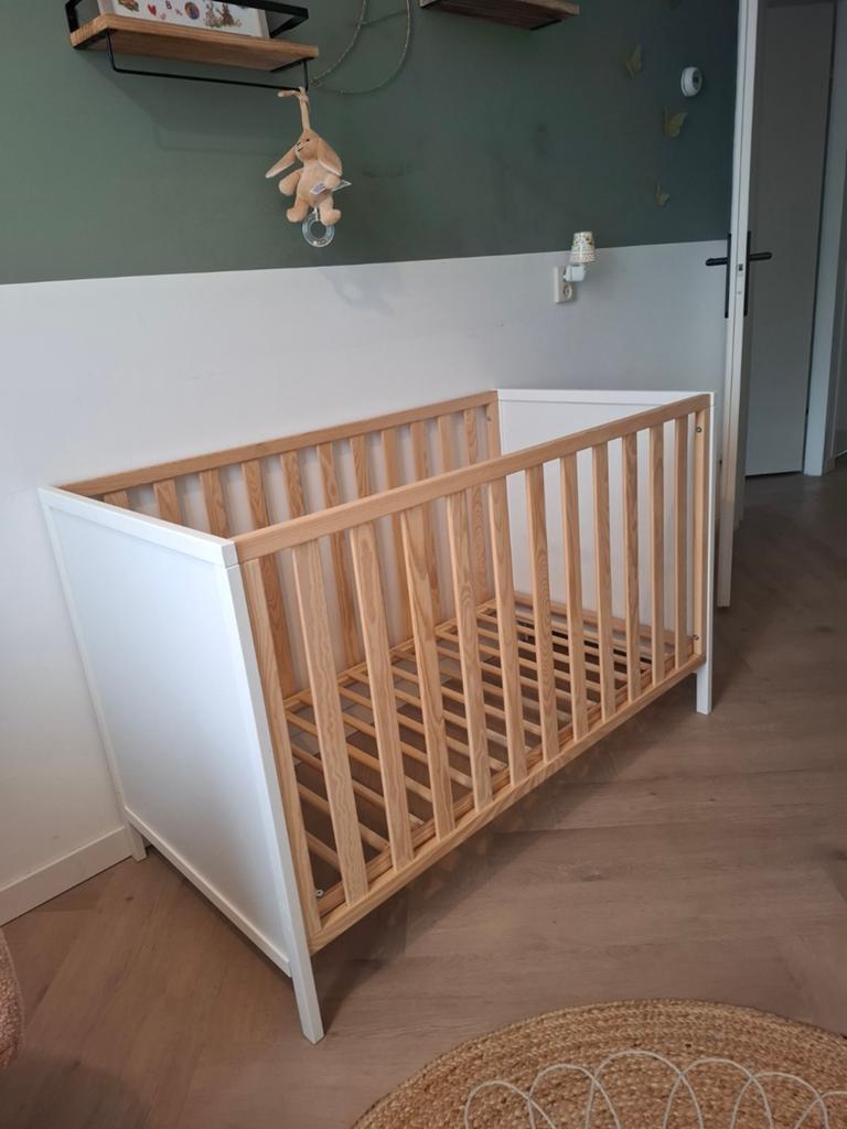 Meegroeibedje/ledikant in nette staat, Ophalen, Gebruikt, Ledikant