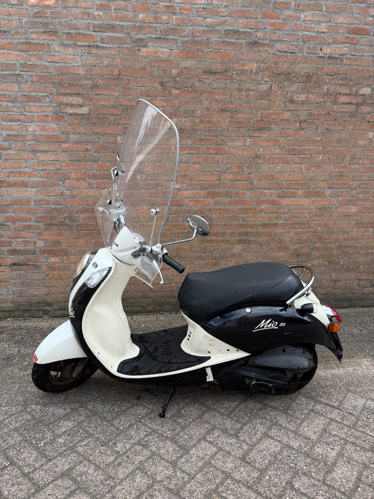 SYM Mio 50 Scooter - Zwart/Wit, Fietsen en Brommers, Scooters | SYM, Gebruikt, Benzine, 50 cc, Maximaal 25 km/u