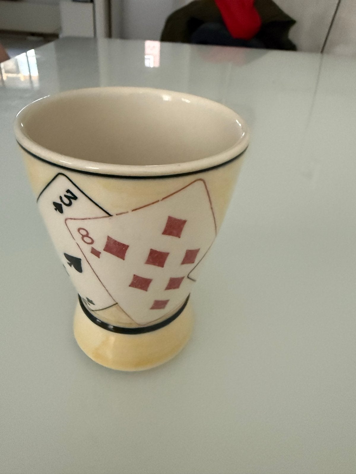Vic's Mok met speelkaarten design - Handgeschilderd, Overige merken, Keramiek, Zo goed als nieuw, Overige stijlen