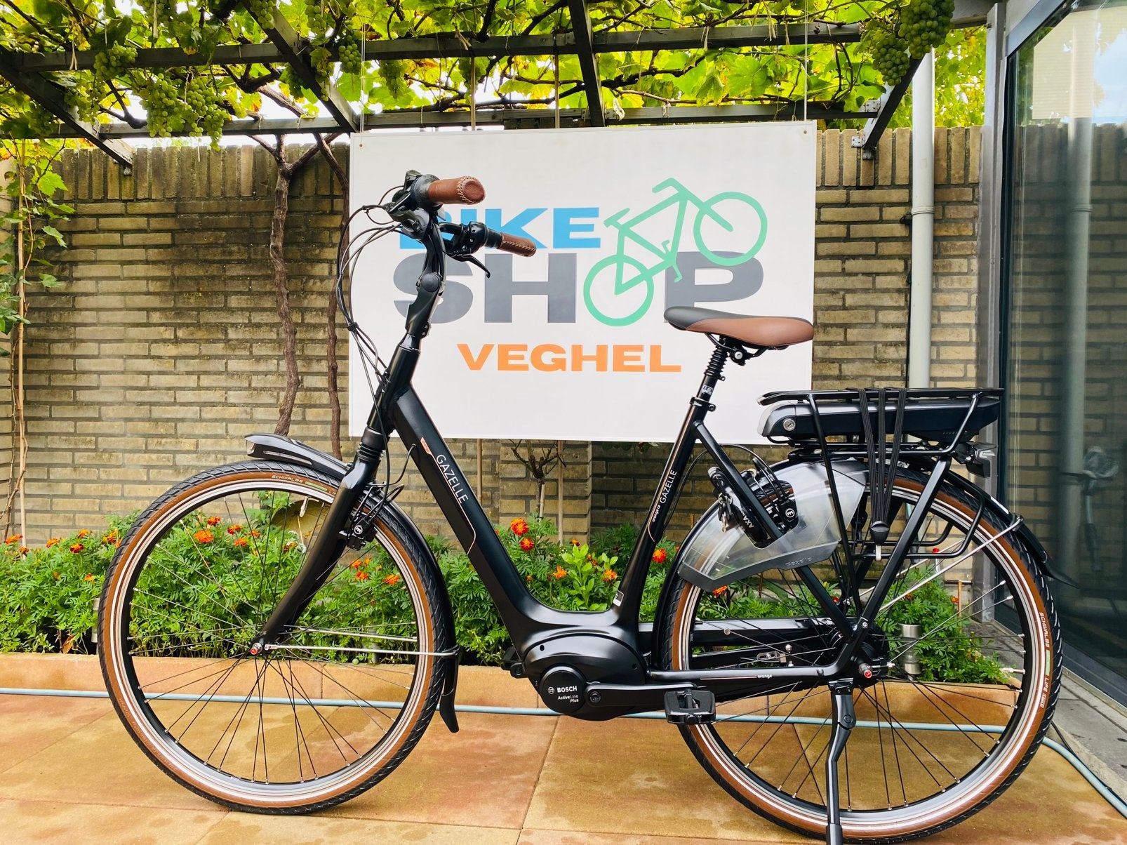 Elektrische Gazelle Orange C8 Bosch Middenmot ActiveLinePlus, Zo goed als nieuw, 5467kc, Bike shop veghel, 56 cm of meer