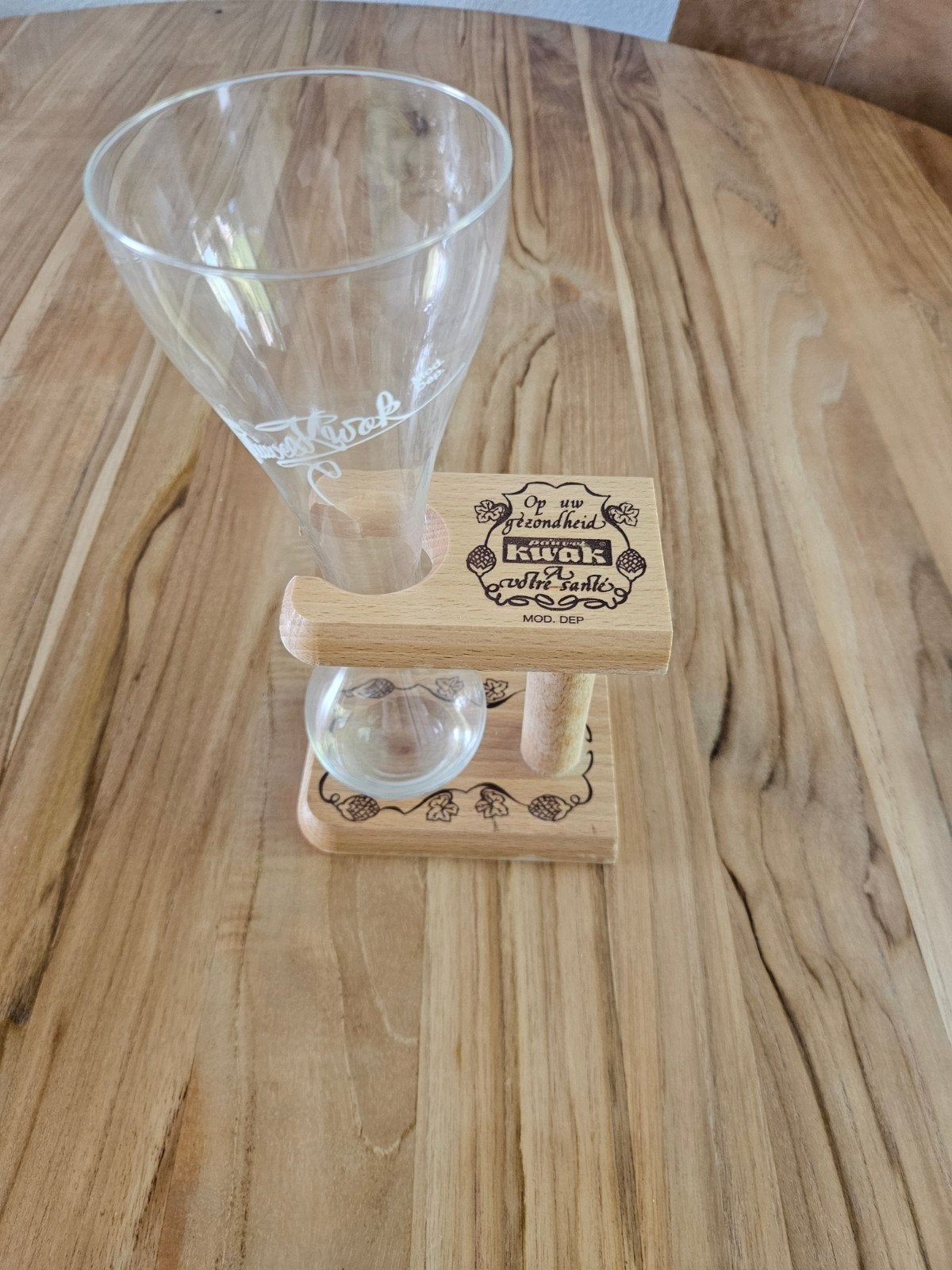 Officieel Pauwels Kwak bierglas met houten houder, Ophalen
