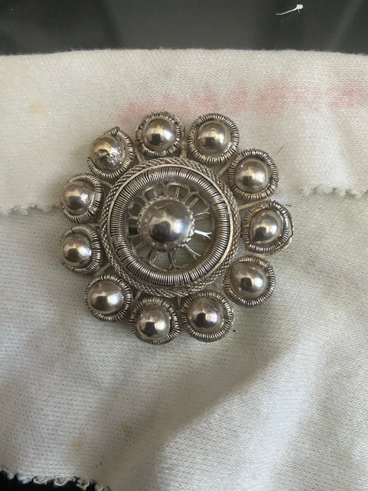 Vintage Zilveren Broche - Bloem Design, Ophalen of Verzenden, Gebruikt, 4 tot 7 cm, Zilver