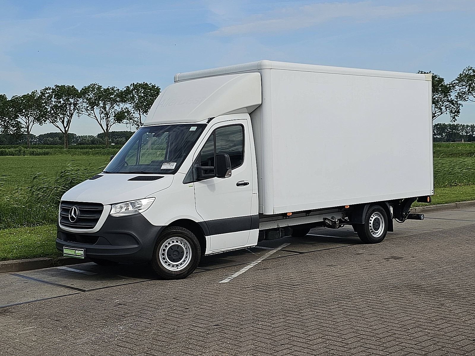 MERCEDES-BENZ SPRINTER 316 bakwagen laadklep !, Euro 6, Bedrijf, Te koop, 3 stoelen