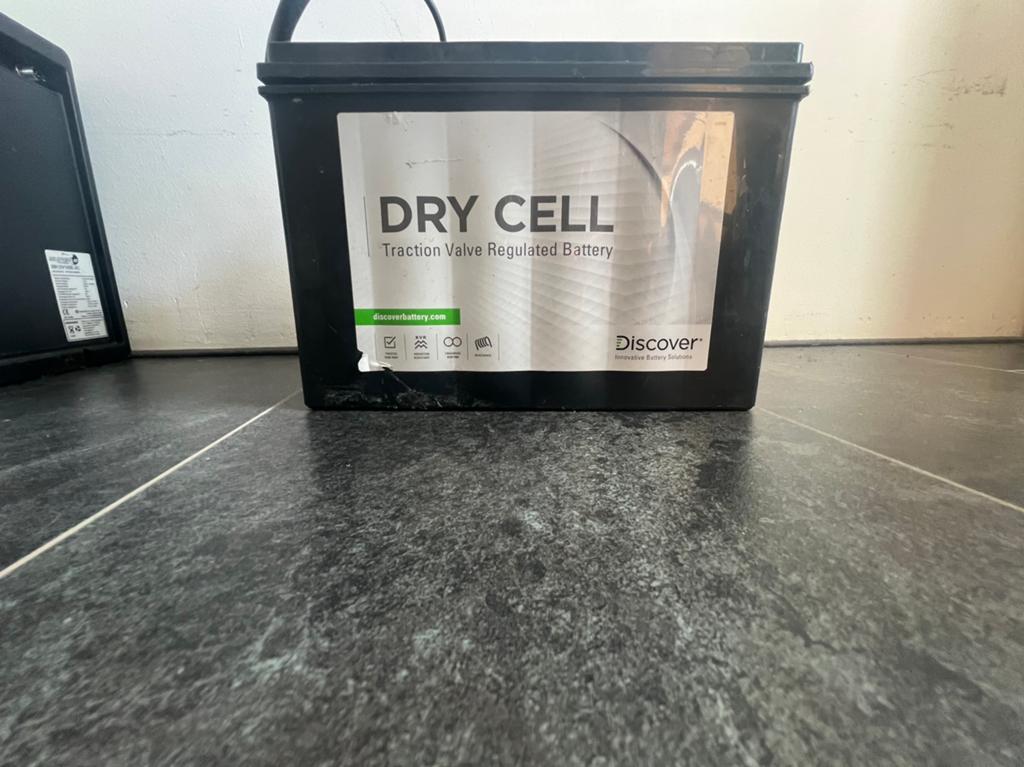 Dry cell 12V 100Ah accu, Ophalen, Zo goed als nieuw