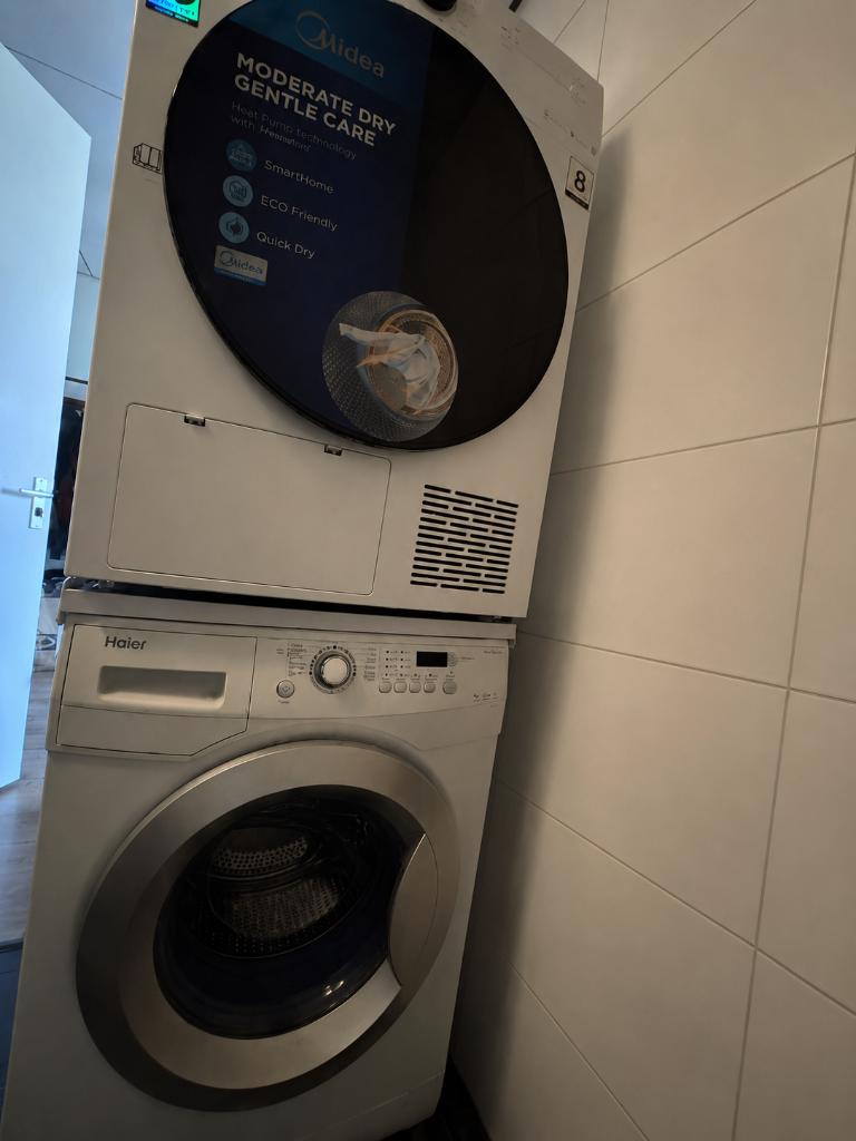 wasmachine + droger samen voor €250, Witgoed en Apparatuur, Wasmachines, Gebruikt, 6 tot 8 kg, 85 tot 90 cm, 1200 tot 1600 toeren