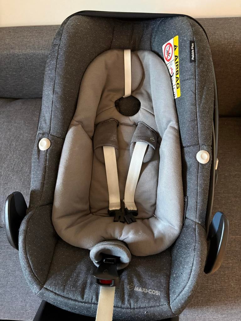 Maxi-Cosi Pebble Plus met isofix en baby verkleiner, Ophalen, Gebruikt, Isofix, 0 t/m 13 kg