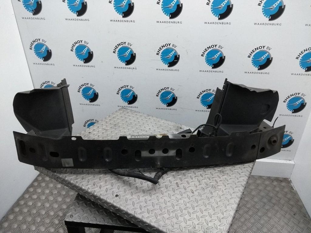 FORD FOCUS 1.6 Titanium  VOORBUMPER BALK 2008, Ophalen of Verzenden, Gebruikt, Stiba lid