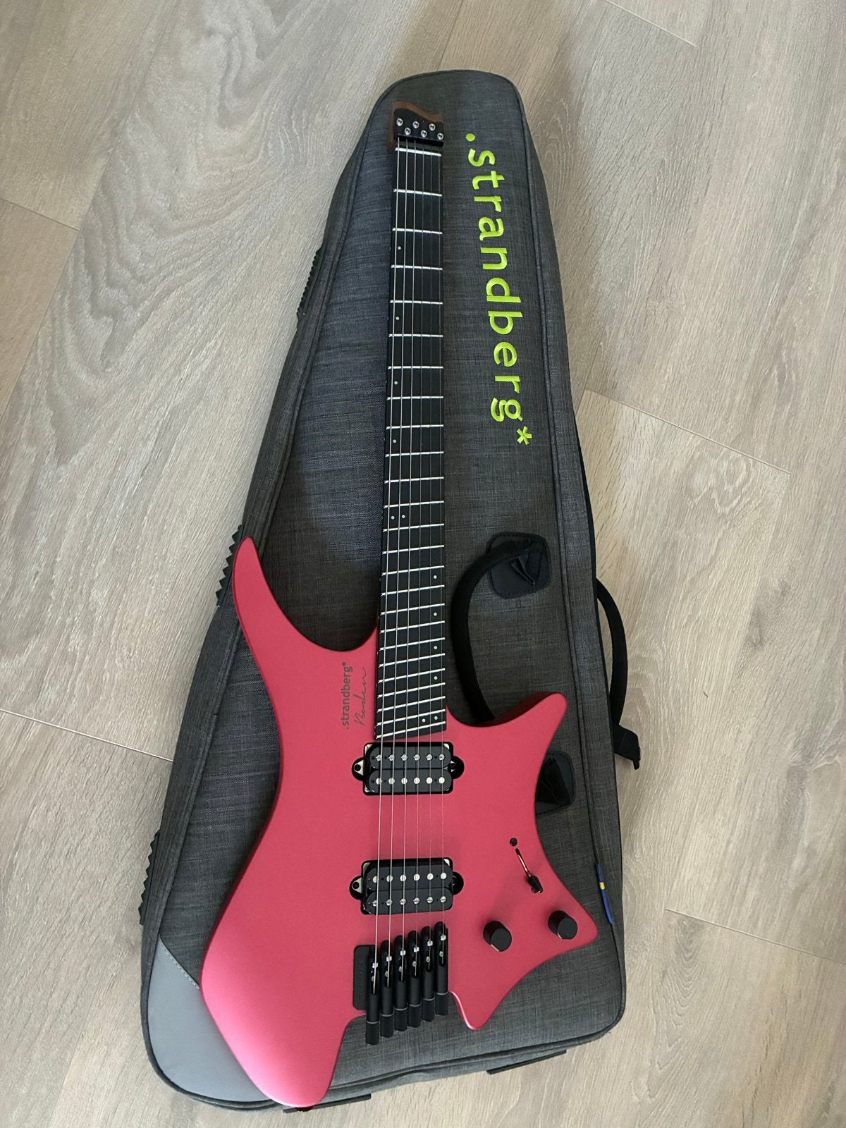 Strandberg Boden Metal NX6, Ophalen, Zo goed als nieuw, Solid body, Overige merken