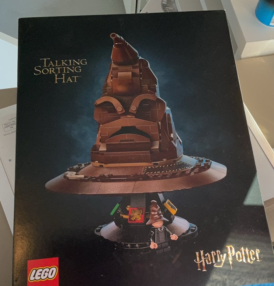 Lego Talking sorting hat 76429