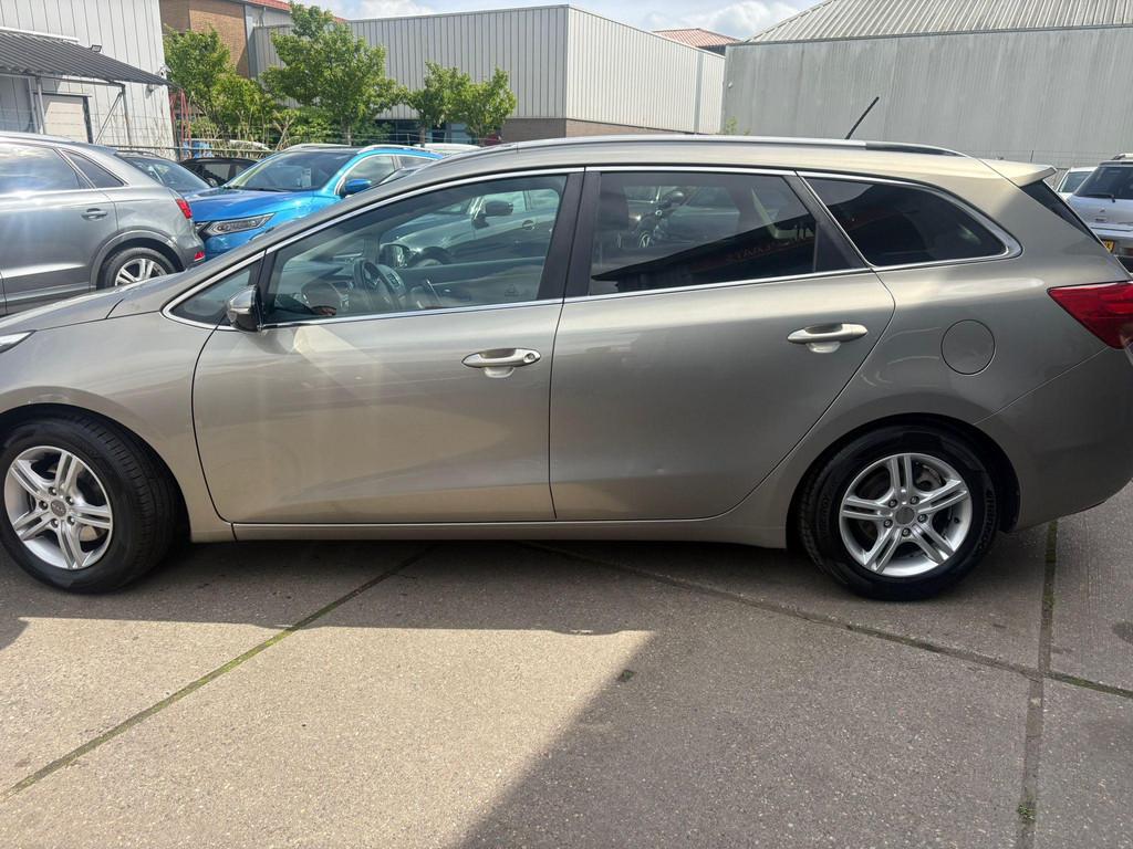 Kia cee'd Sportswagon 1.6 GDI BusinessLine Clima, cruise, ca, Auto's, Kia, Voorwielaandrijving, Euro 5, Gebruikt, 1591 cc