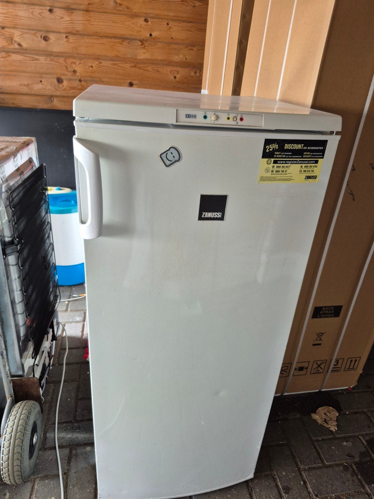 leuke zanussi 6 laden vrieskast A+1256060, Ophalen, Gebruikt, Wit