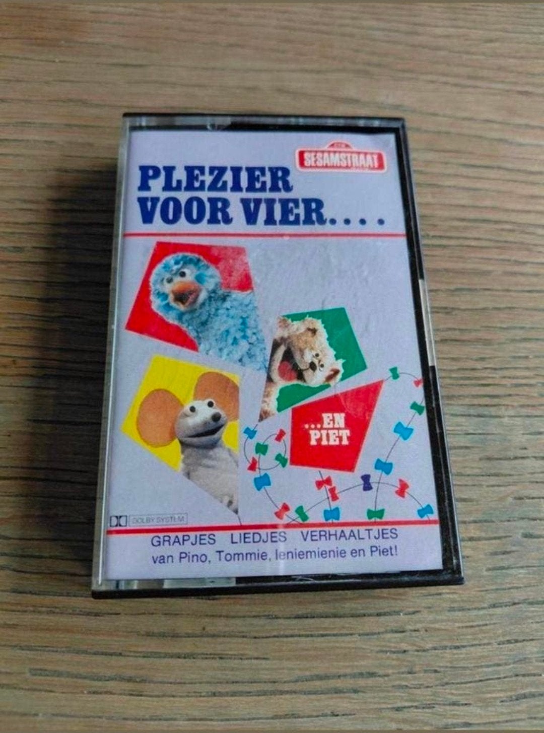 Sesamstraat – Plezier Voor Vier cassettebandje., Gebruikt, Kinderen en Jeugd, 1 bandje, Ophalen of Verzenden