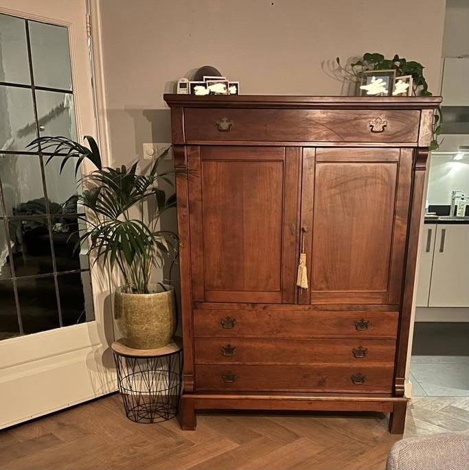 Prachtige Antieke Kast - Klassiek Design, Ophalen