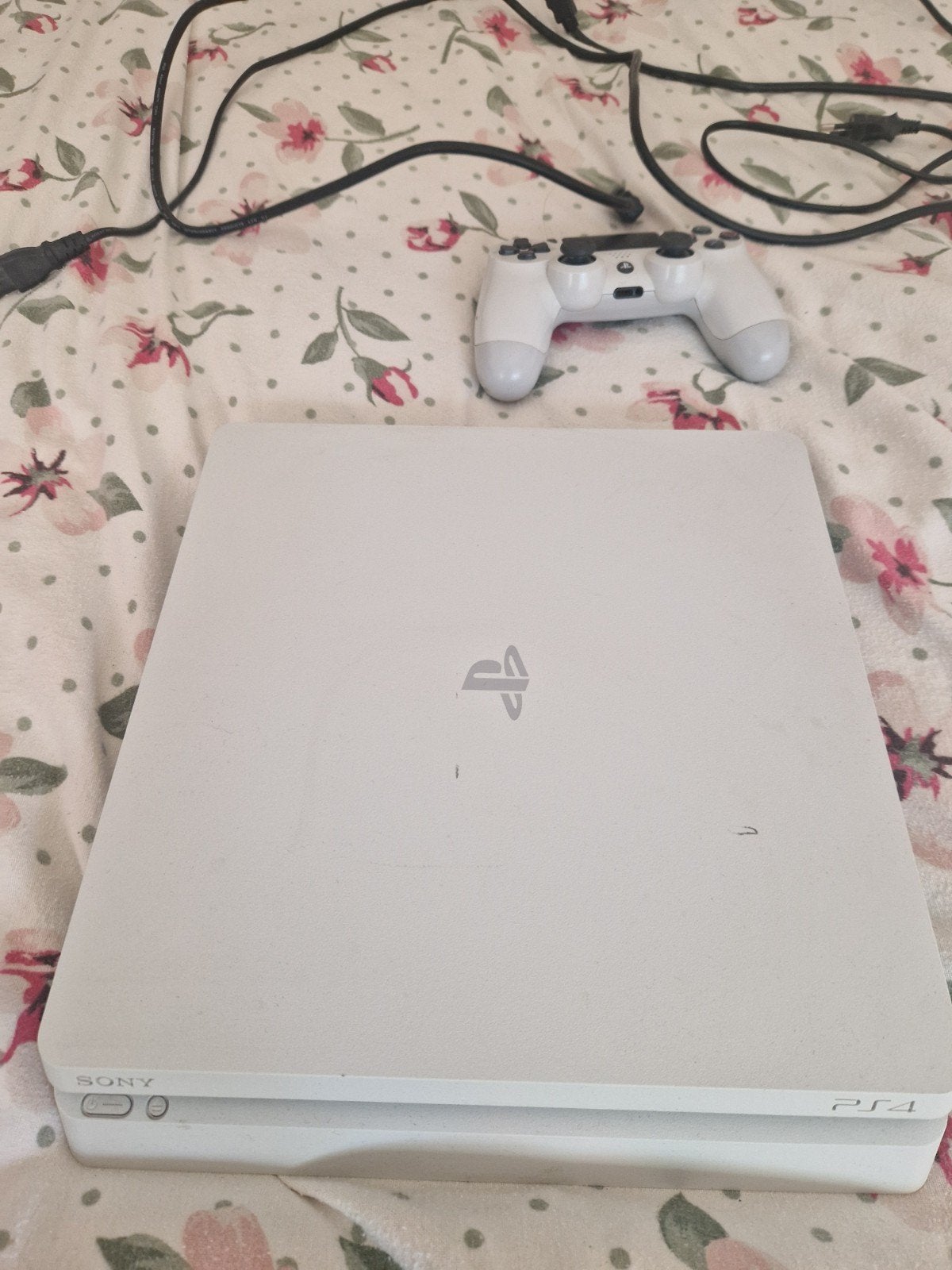 PS4 500GB Slim White Edition met controller, Spelcomputers en Games, Spelcomputers | Sony PlayStation 4, Ophalen, Met 1 controller