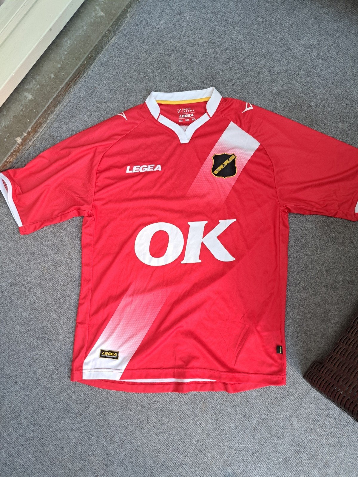 NAC Breda Thuisshirt 2010-2011 Maat 3XL, Overige maten, Ophalen of Verzenden, Voetbal, Gedragen
