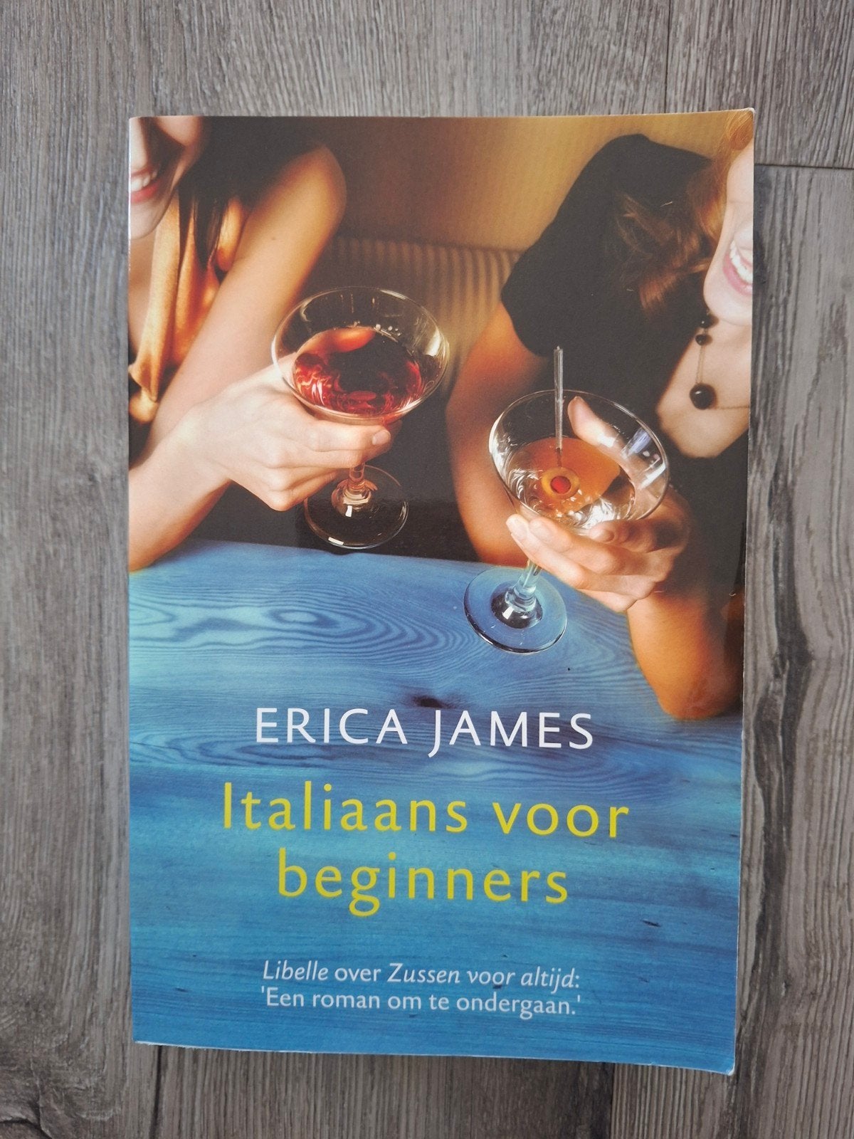 Erica James - Italiaans voor beginners (roman), Boeken, Ophalen of Verzenden, Zo goed als nieuw, Erica James