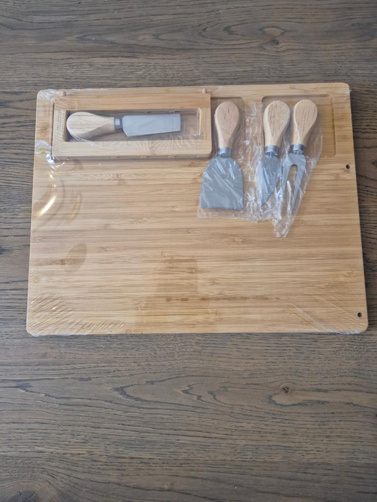 Kaasplank met snijset., Ophalen of Verzenden, Nieuw, Hout, Bruin