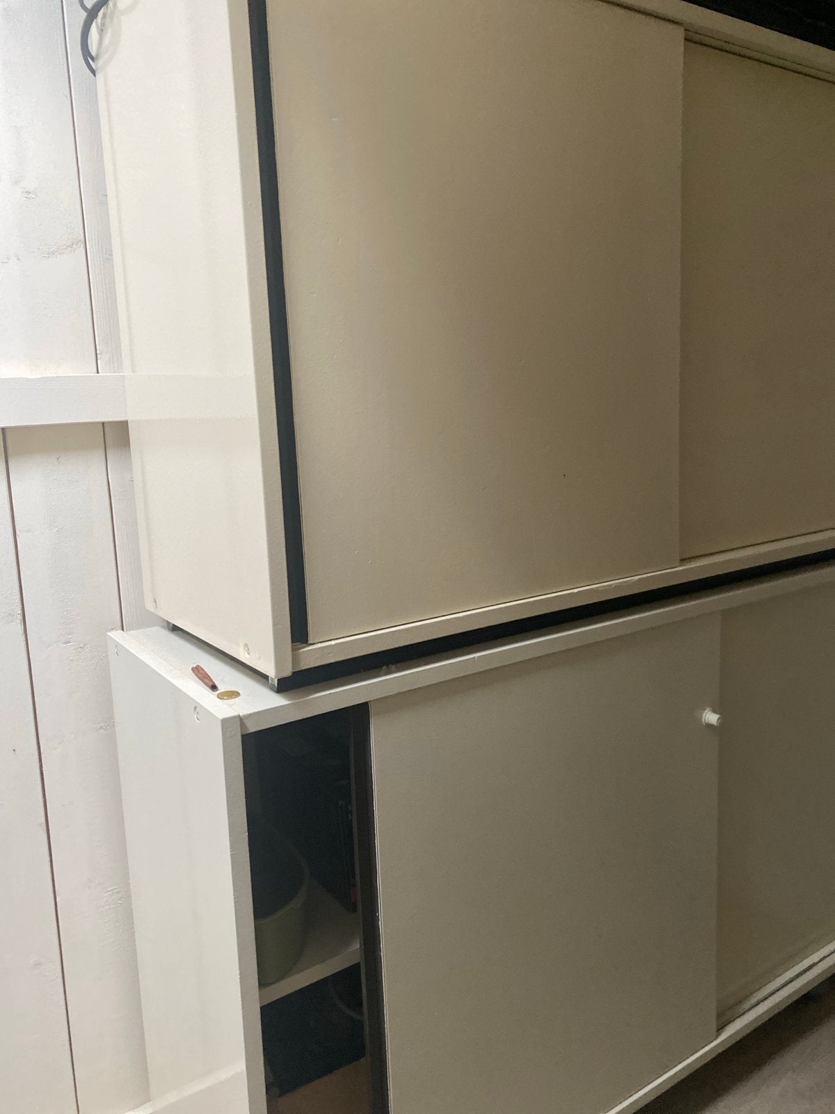 Metalen Bergkast met Schuifdeuren - Ideaal voor Garage/Bergi, Ophalen, Gebruikt