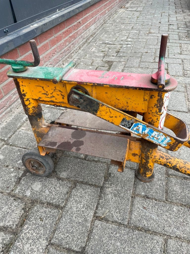 stenenknipper, Ophalen, Gebruikt