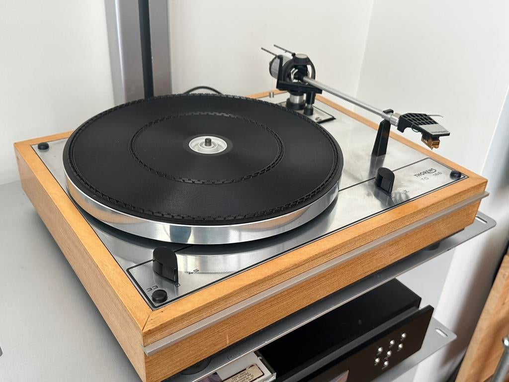 Thorens TD166 incl MC element van Micro Benz, Audio, Tv en Foto, Platenspelers, Ophalen, Gebruikt, Platenspeler, Thorens