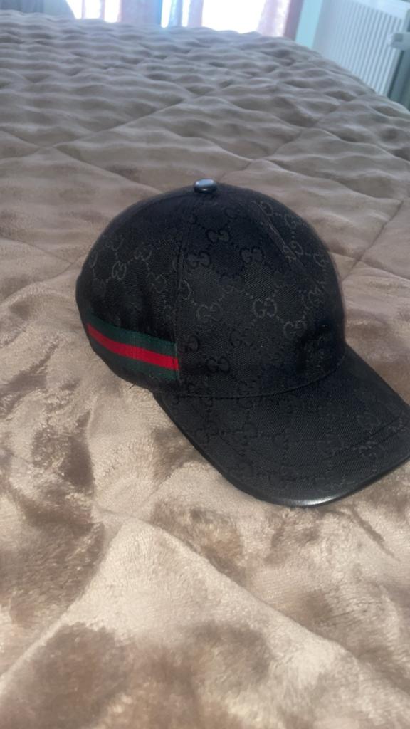 Gucci pet, Ophalen, Zo goed als nieuw