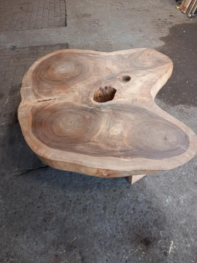 Unieke suar houten salontafel, Ophalen, 100 tot 150 cm, 50 tot 100 cm, Zo goed als nieuw