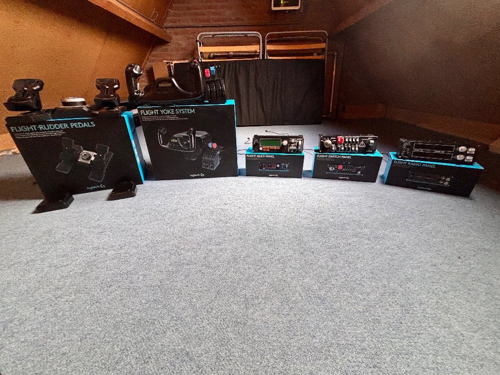 Logitech G Flight Simulator Set - Yoke, Pedals & Panels, Ophalen, Zo goed als nieuw, Logitech