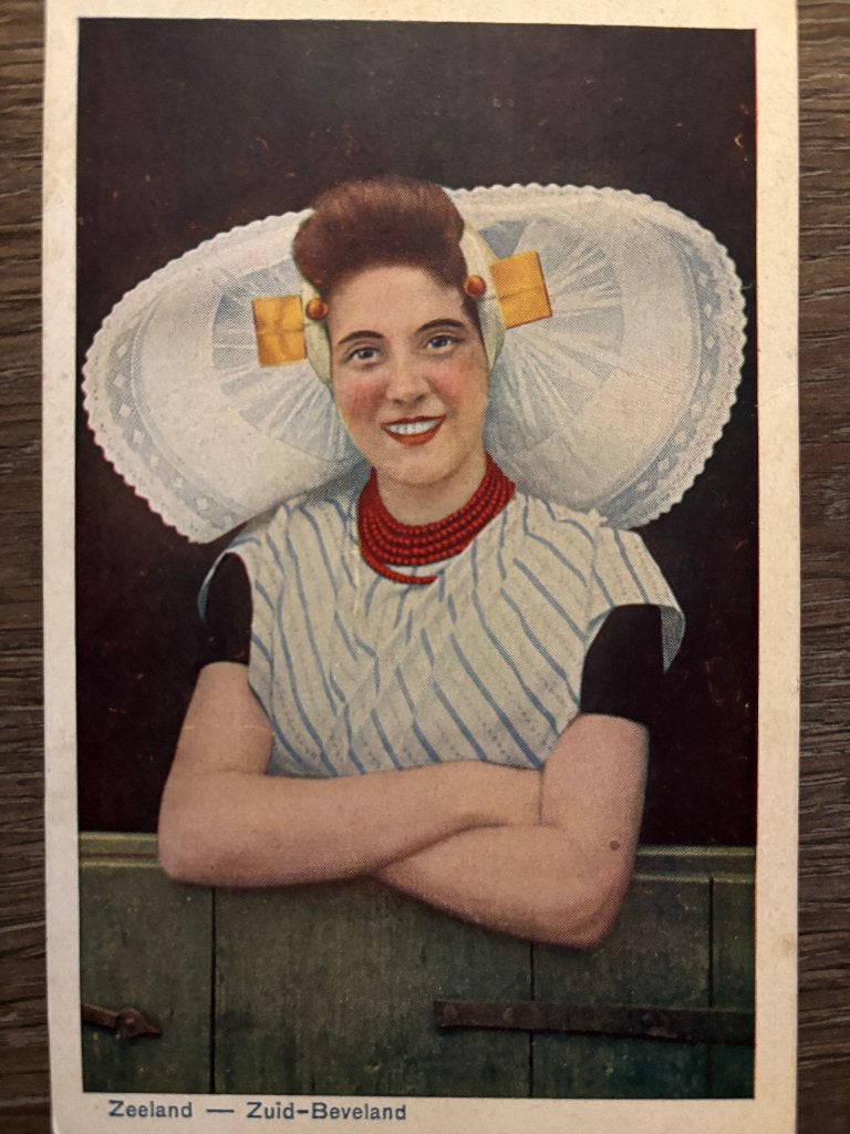 Ansichtkaart Zuid Beveland - Klederdracht 2, Ophalen of Verzenden, 1940 tot 1960, Ongelopen, Zeeland
