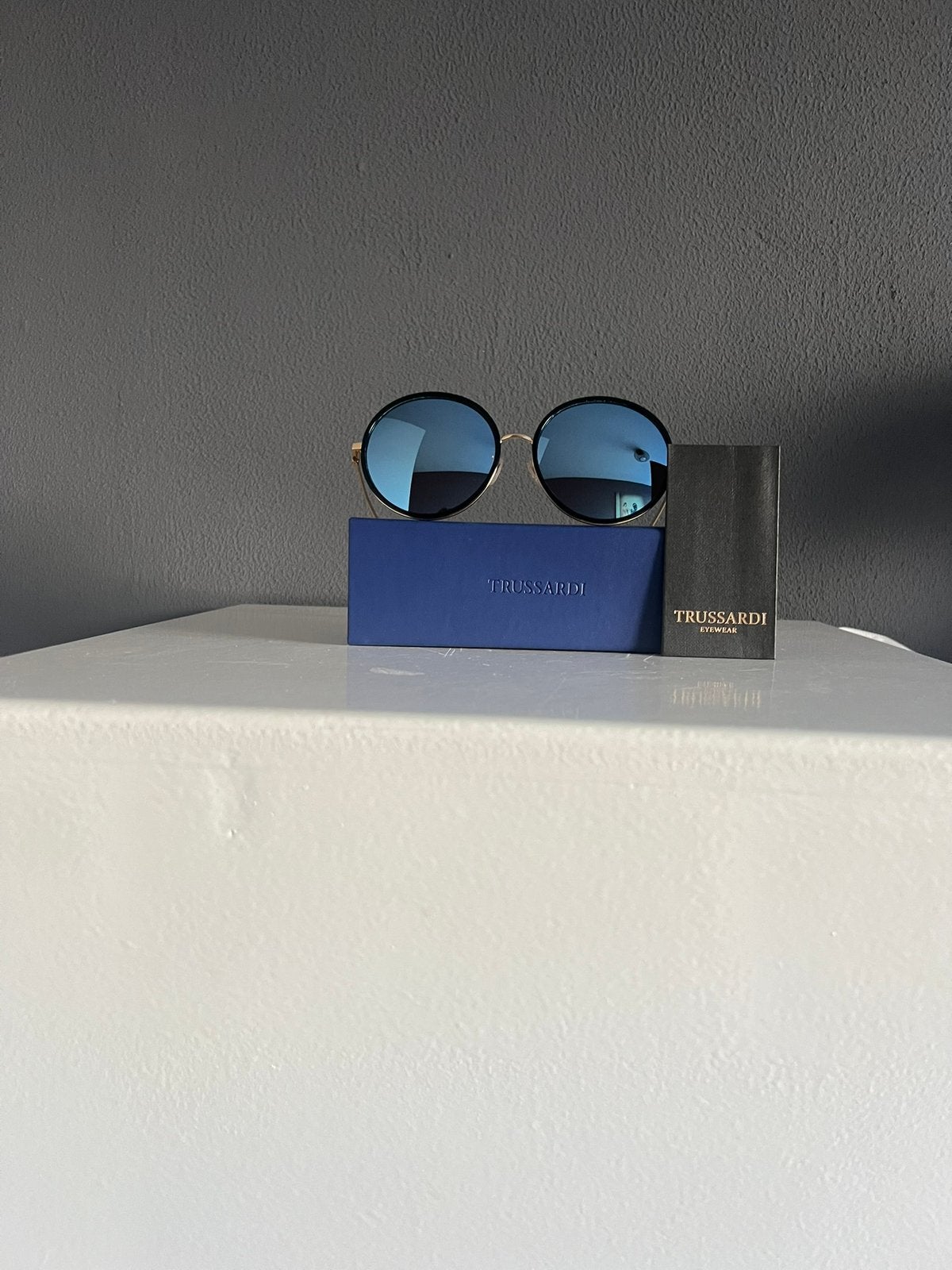 Gloednieuwe Trussardi zonnebril, Ophalen of Verzenden, Nieuw, Zonnebril