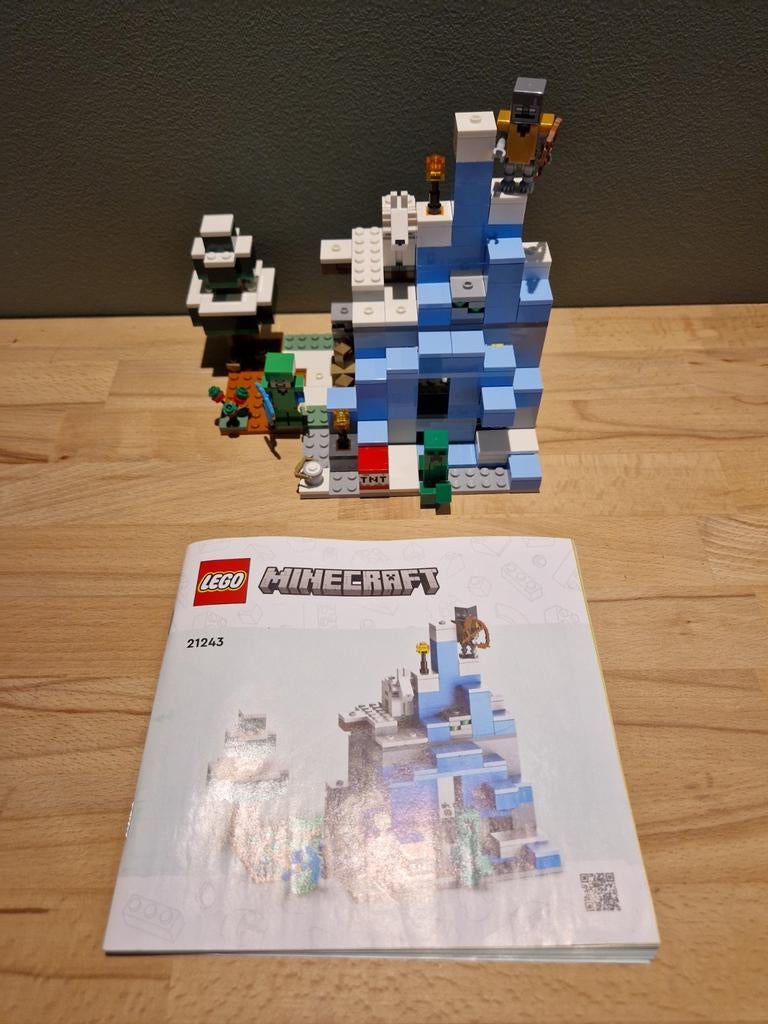Lego Minecraft 21186 - De IJsrotsen (100% compleet), Ophalen of Verzenden