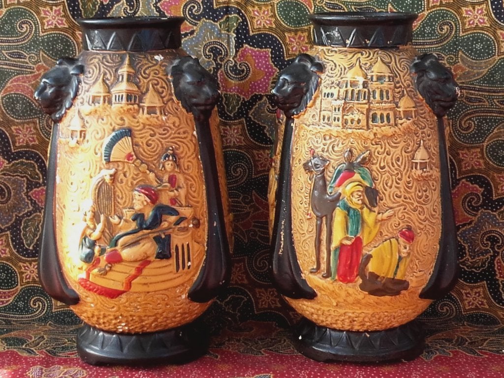 Stel antieke Engelse vazen met Oosterse afbeeldingen 29 cm., Antiek en Kunst, Antiek | Vazen, Ophalen of Verzenden