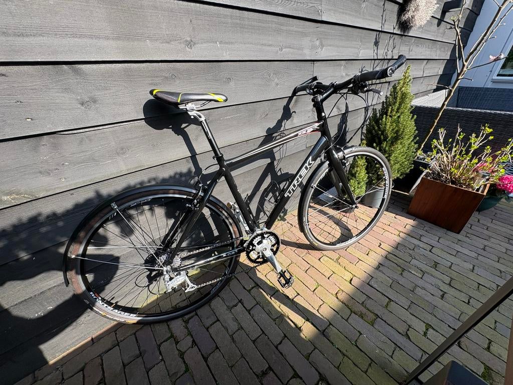 TREK 7.5FX Trekking/Forens-sportfiets, 28 inch, Gebruikt, Meer dan 20 versnellingen, 53 tot 57 cm