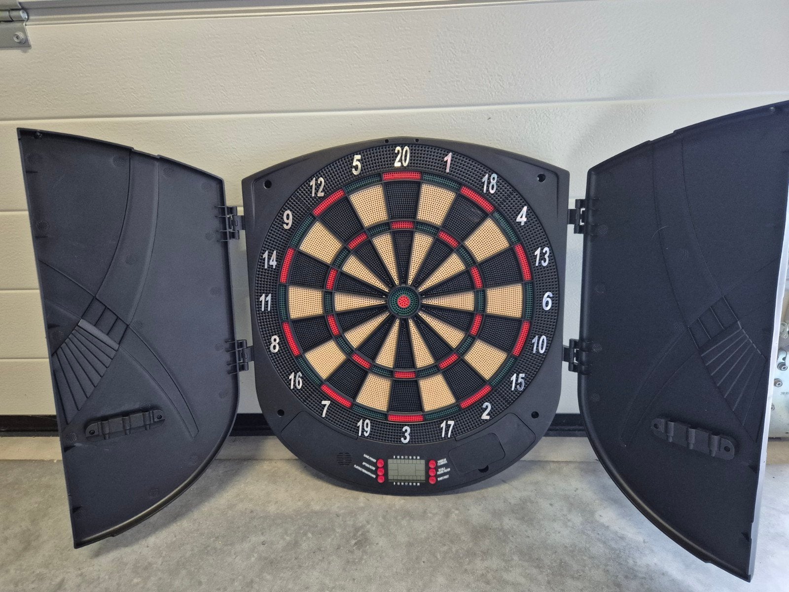 Elektronisch dartbord met kast, voor soft tip pijlen (excl.), Ophalen of Verzenden, Nieuw, Dartbord met pijlen, Elektronisch