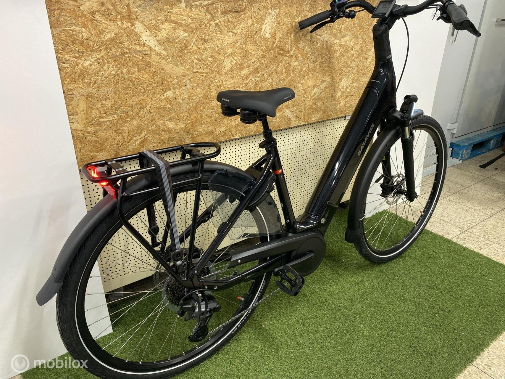 Foto 5 van BATAVUS FINEZ PT E-GO POWER SPORT BOSCH 750WH 48 CM NIEUW