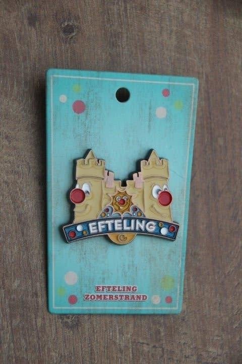 efteling pin  zomerstrand 2024, Verzamelen, Efteling, Ophalen of Verzenden, Nieuw, Button of Speldje