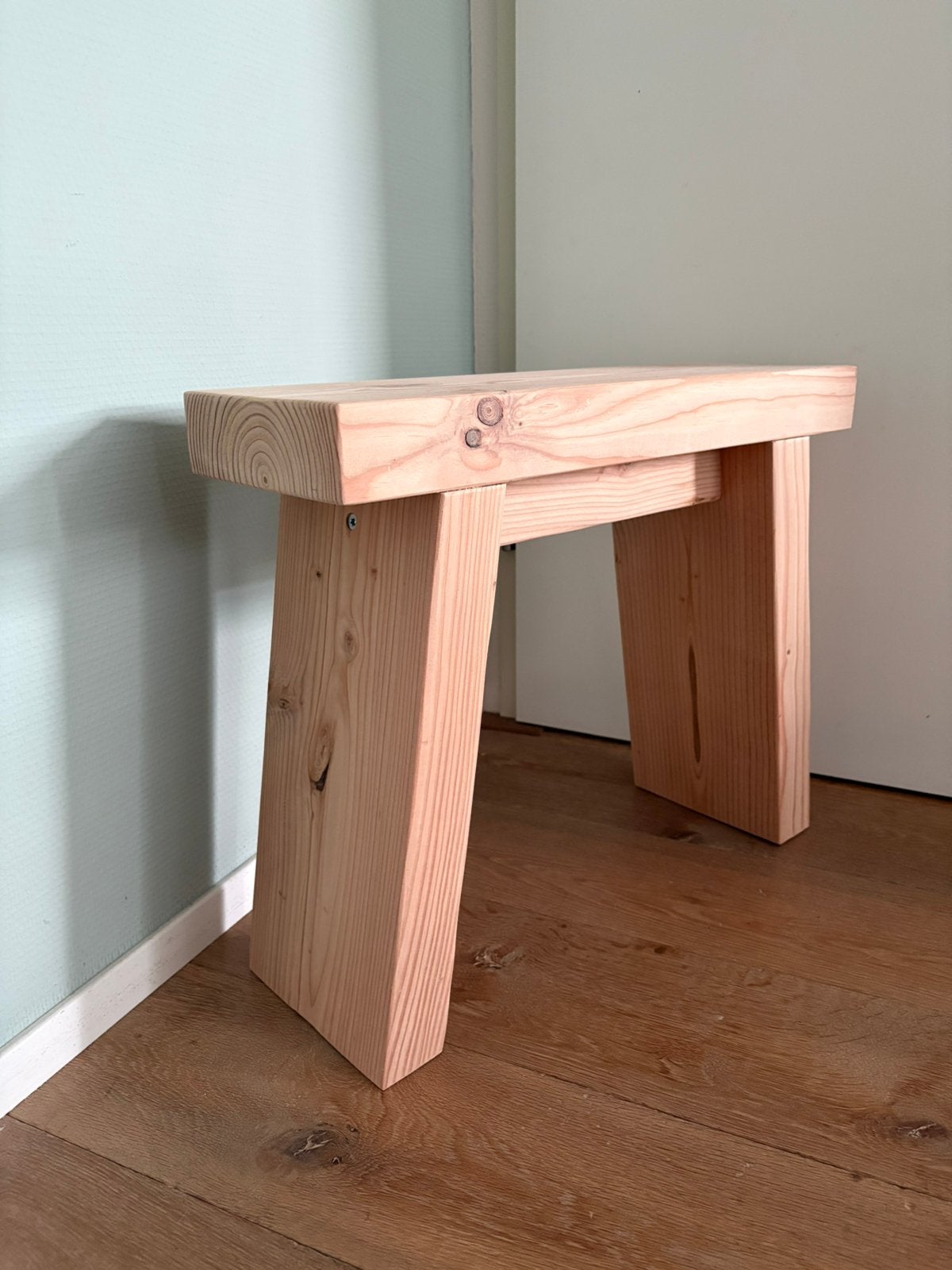 Stoer Massief Houten Bankje / Bijzettafel NIEUW, Ophalen, Nieuw, Hout