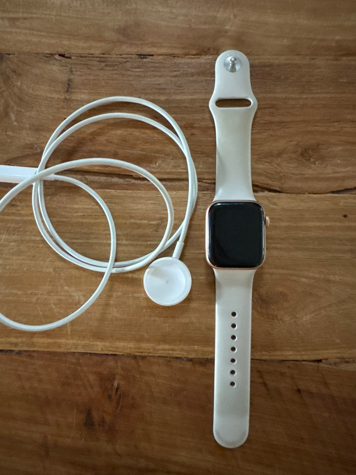 Apple watch SE 1e generatie (2021) 40mm roségoud, Sieraden, Tassen en Uiterlijk, Smartwatches, Ophalen of Verzenden, Gebruikt