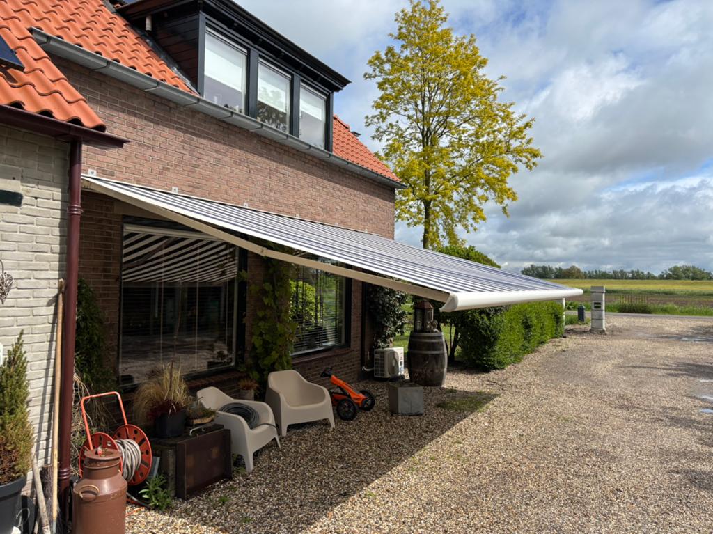 Groot zonnescherm, Tuin en Terras, Ophalen, Gebruikt, 450 cm of meer, Elektrisch