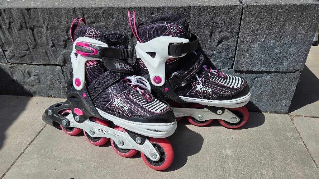 SFR adjustable inline skates, Verstelbaar, Kinderen, Zo goed als nieuw, Inline skates 4 wielen