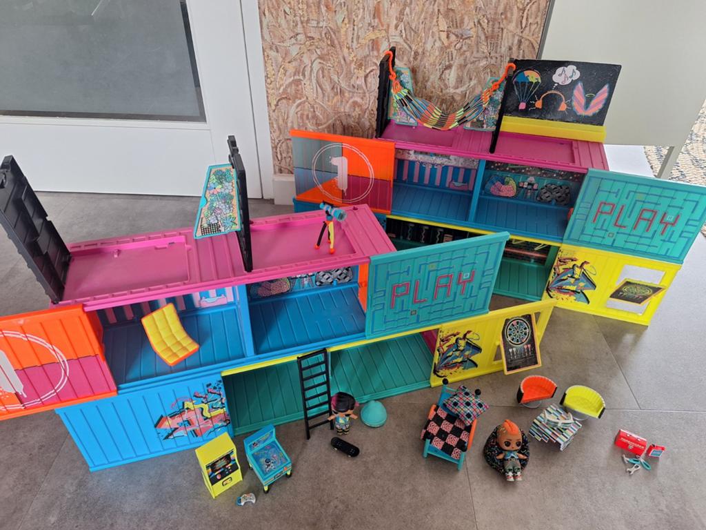 2 x LOL Surprise - Container Huis, Ophalen of Verzenden, Gebruikt, Poppenhuis