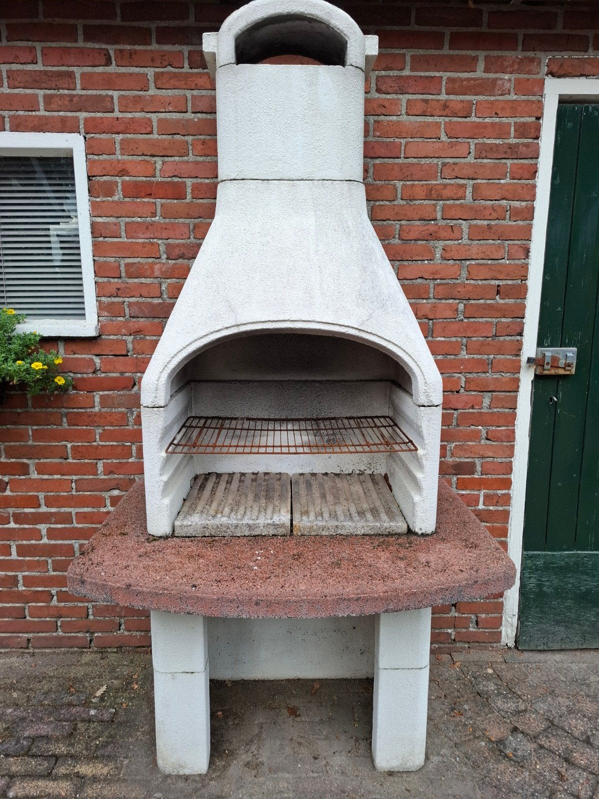 betonnen bbq, Ophalen, Gebruikt