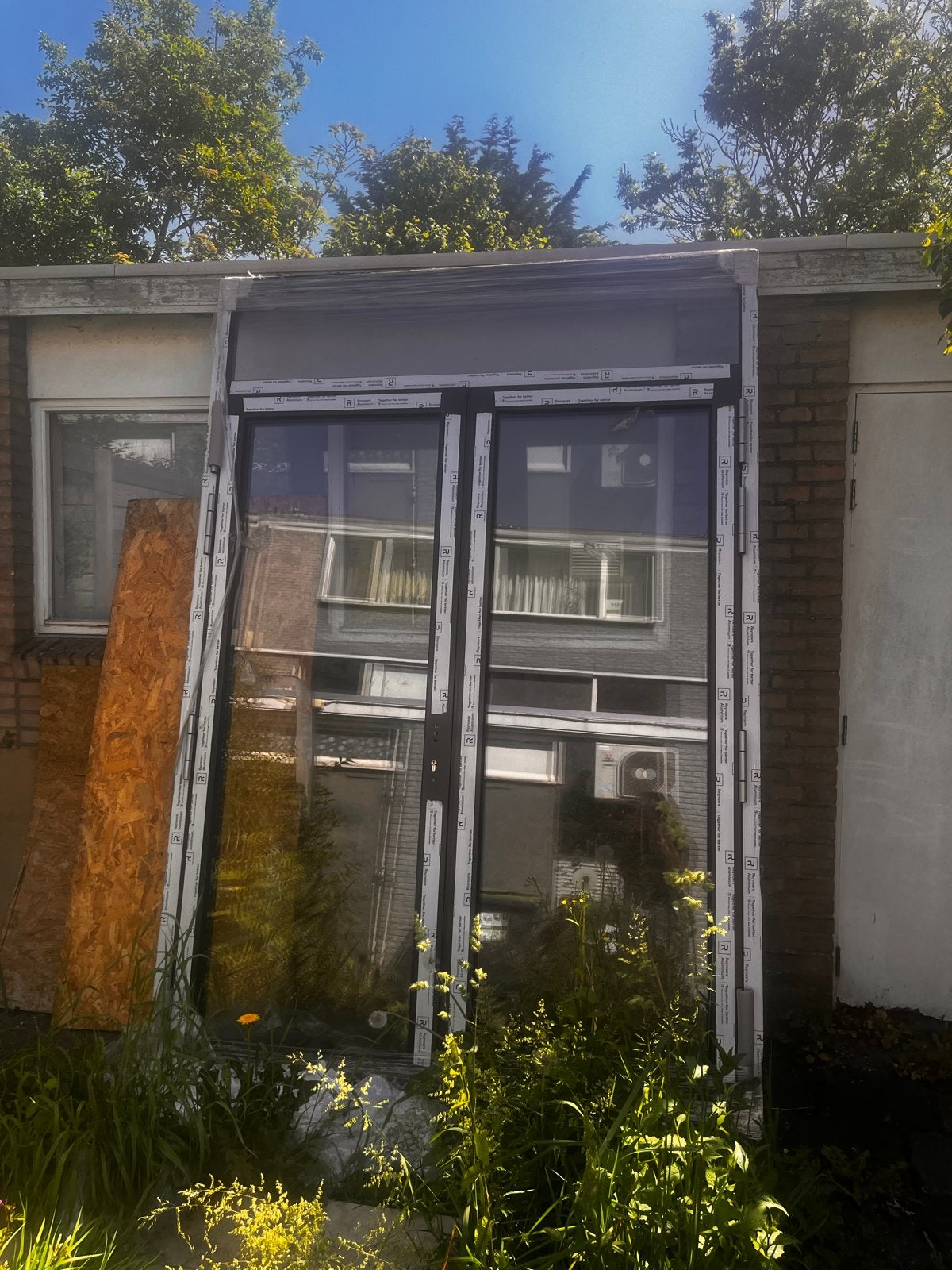 Nieuwe Reynaers Aluminium Pui 260x180 met Triple Glas, Doe-het-zelf en Verbouw, Ophalen, Gevelraam of Ruit, Nieuw, 160 cm of meer