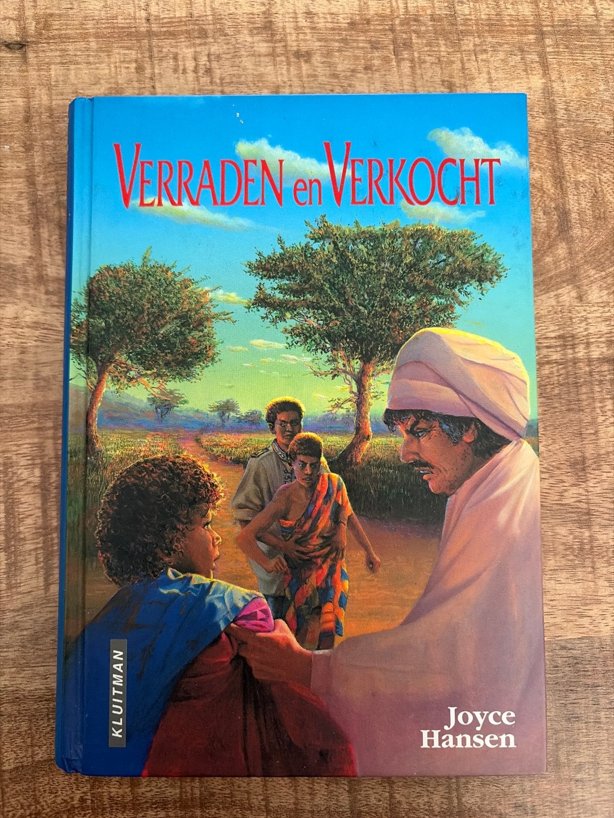 J. Hansen - Verraden en verkocht, Ophalen of Verzenden, Zo goed als nieuw, J. Hansen
