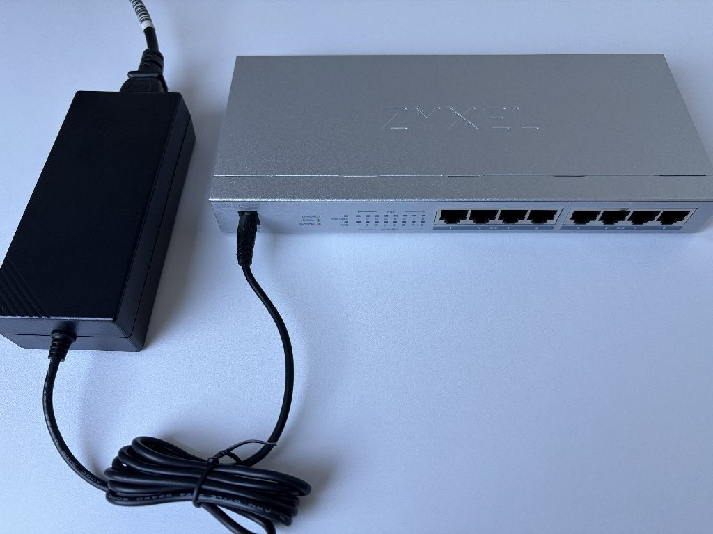 Zyxel GS1008HP 8-poorts Gigabit PoE+ Switch (60W), Computers en Software, Ophalen of Verzenden, Zo goed als nieuw