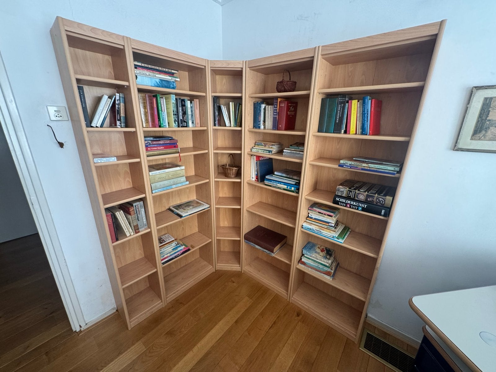 Houten Boekenkast Hoekopstelling - Ophalen in Hoogeveen, Ophalen, Met plank(en), Gebruikt, 200 cm of meer