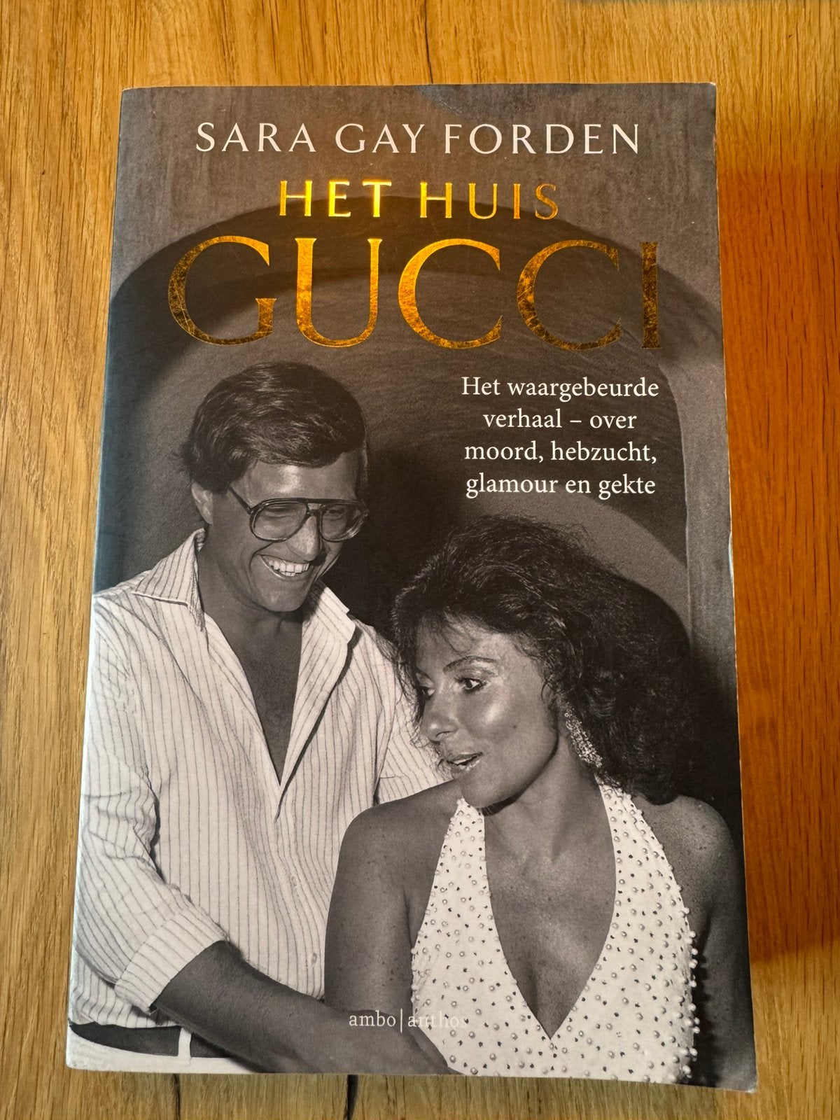 Het huis van Gucci., Ophalen of Verzenden, Gelezen