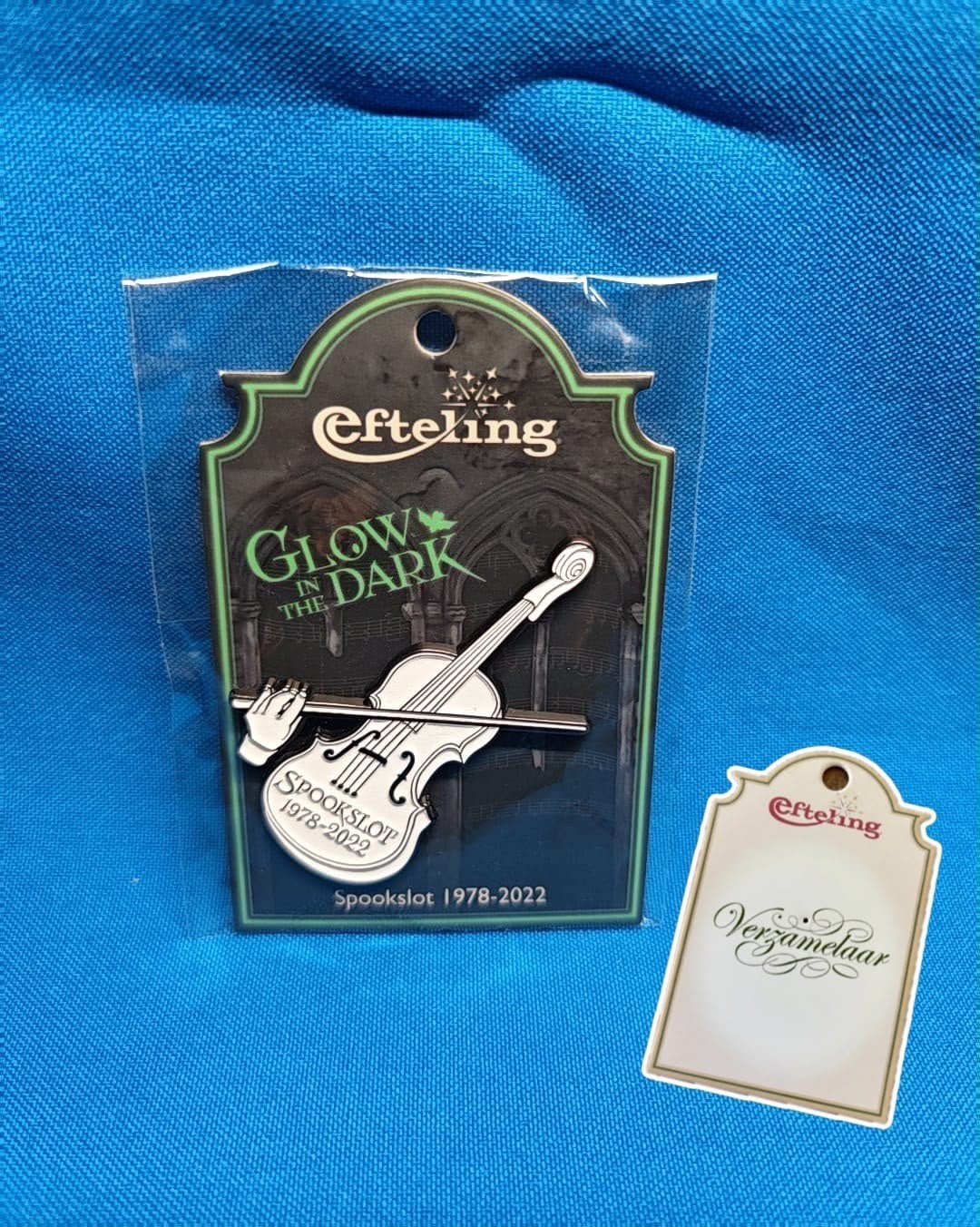 Efteling pin Spookslot Viool nieuw op kaartje, Verzamelen, Ophalen of Verzenden, Nieuw, Button of Speldje