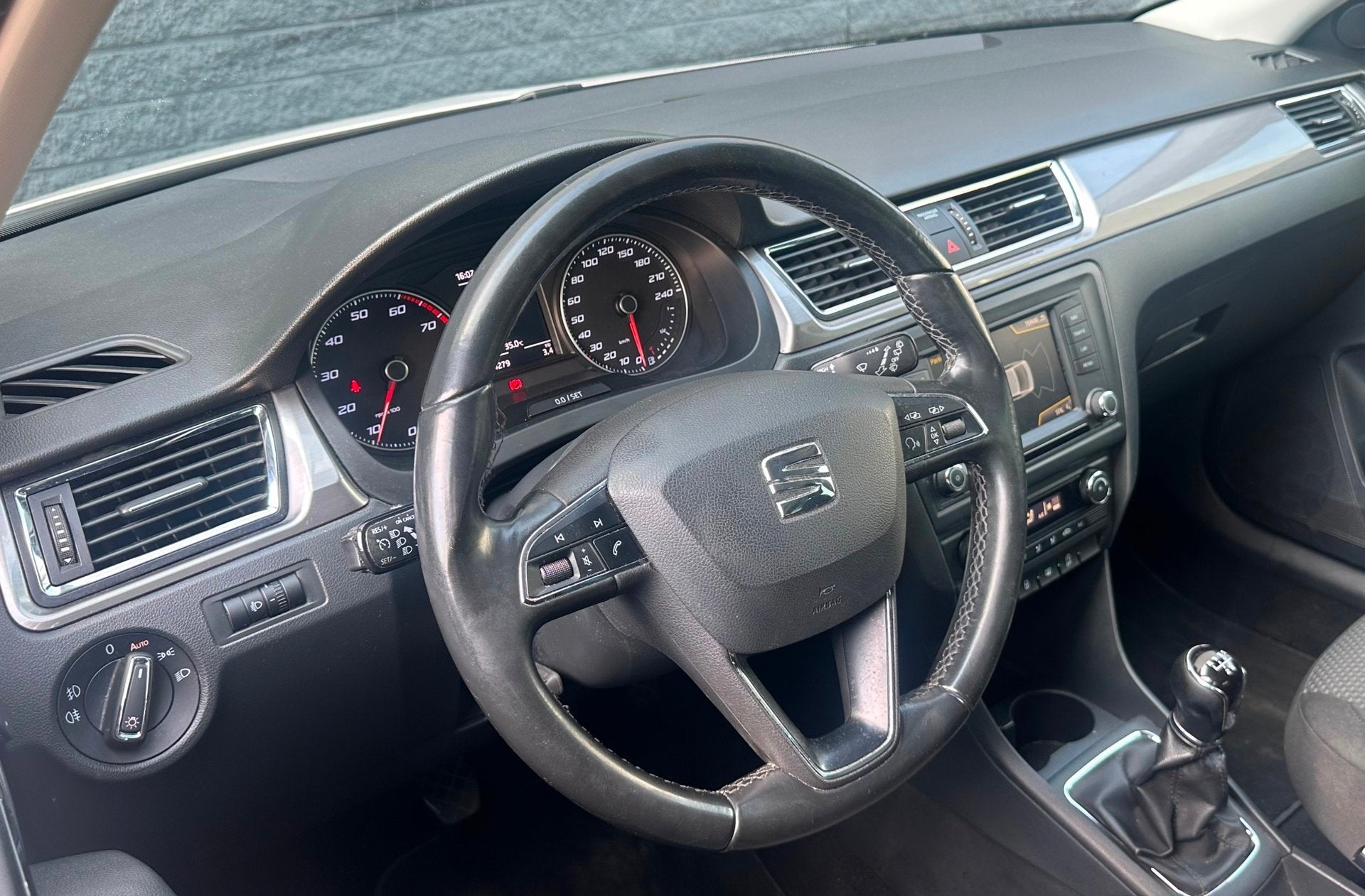 Seat Toledo 1.2 TSI Style Connect, Auto's, Seat, Gebruikt, Euro 6, Origineel Nederlands, Bedrijf