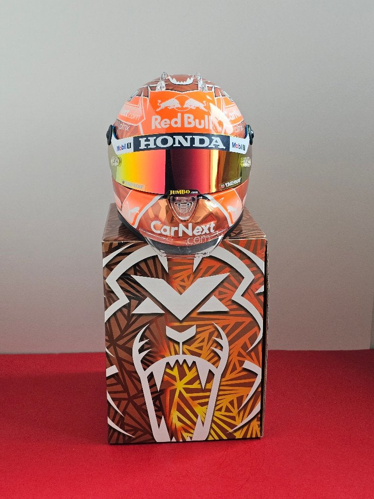 Helm 1:2, Max Verstappen # 33, GP Belgie Spa Francorchamps., Ophalen of Verzenden, Zo goed als nieuw, Formule 1